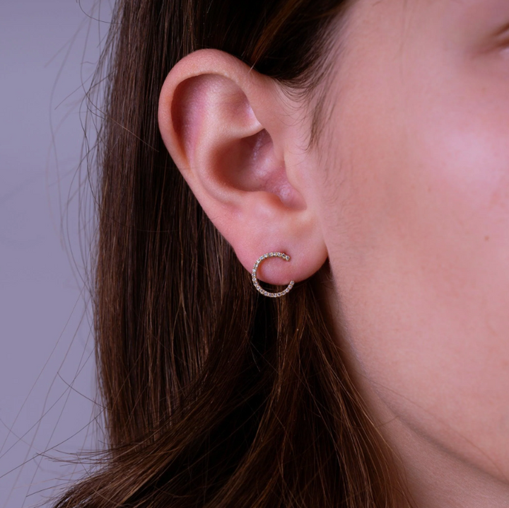 10K Gold Swirl Diamond Earrings, 0.14 TDW