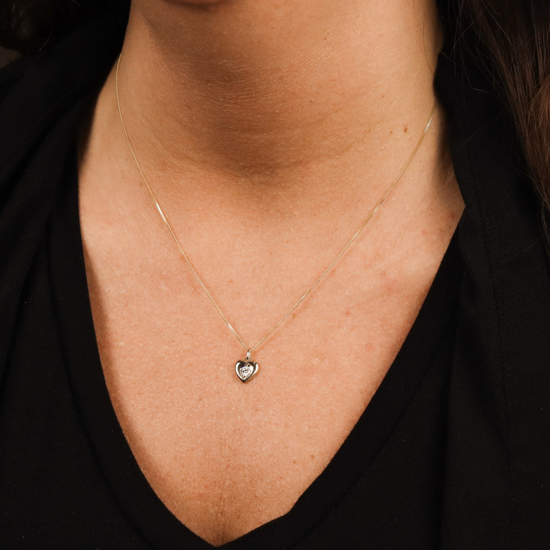 10k yellow gold heart pendant
