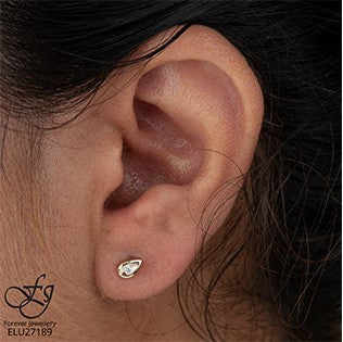 Forever Jewellery 10k Gold Tear Drop Shaped Diamond Earrings. 0.04tdw