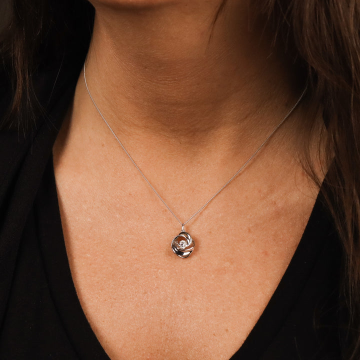 10k white gold Twinkle swirl p