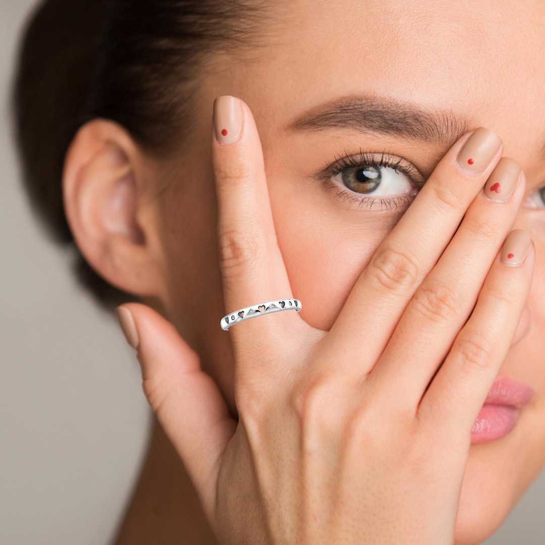 10 Karat Diamonds Heart Ring, 0.02 TDW